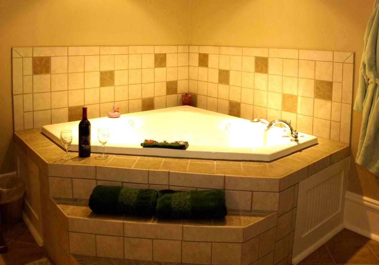 Plain & Fancy Bed & Breakfast 2* Ironton